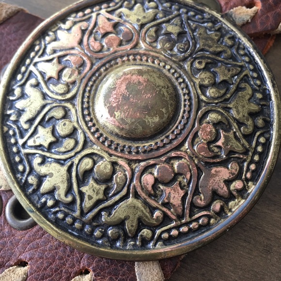 Vintage Boho leather and metal belt - Picture 3 of 11